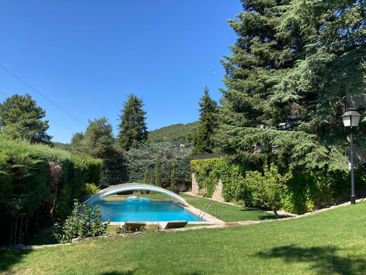 Los Cedros, Gran Chalet Con Piscina Y Apartamento En Navacerrada Exterior foto